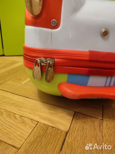 Чемодан на колесах детский Disney