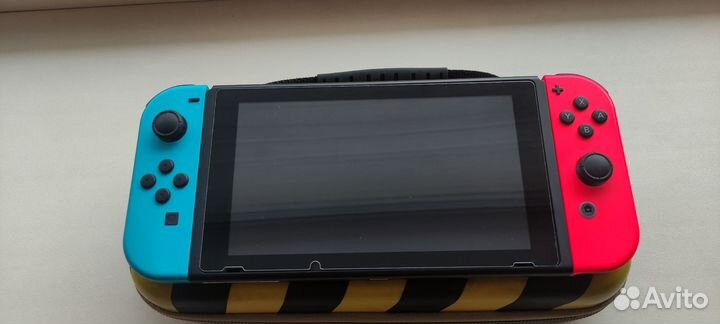 Портативная игровая приставка nintendo switch