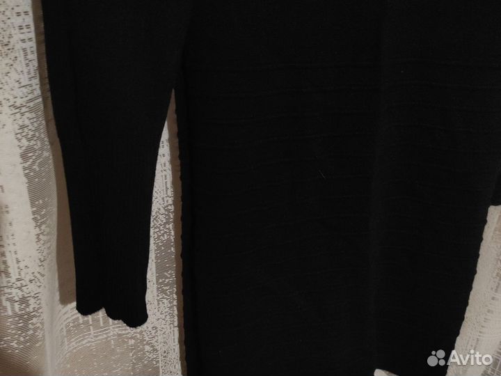 Платье вязанное