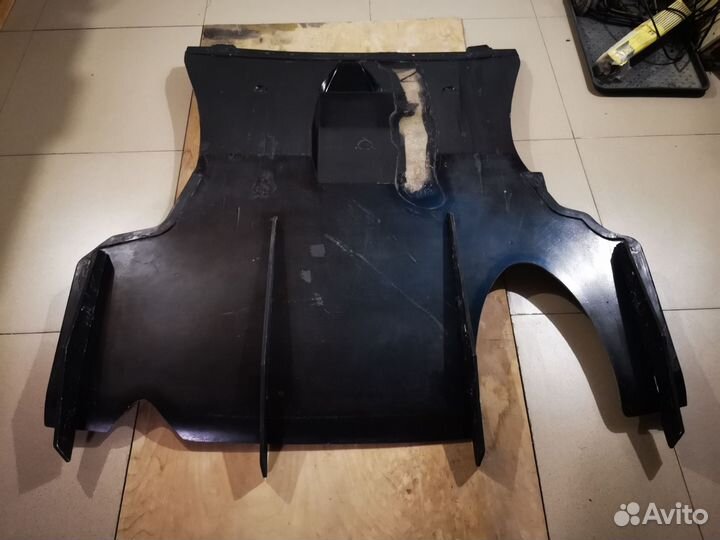 Задний диффузор Nissan Skyline BNR34, GTR34