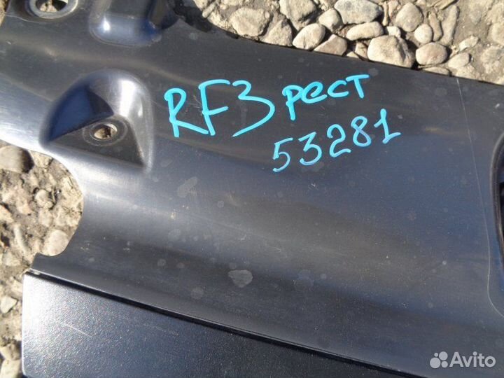 Решетка радиатора Honda Stepwgn RF3 2003