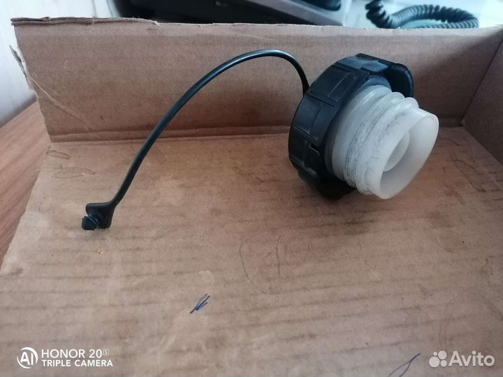 Крышка бензобака тойоты камри 40