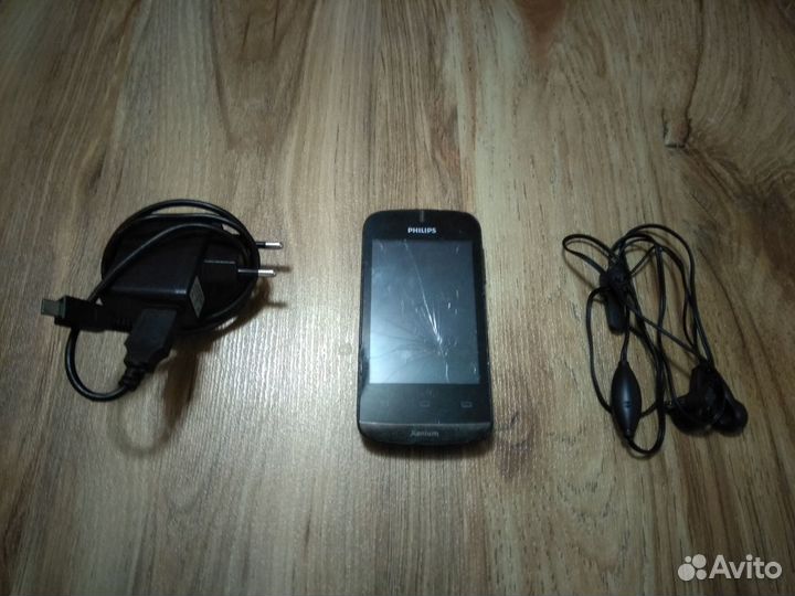 Телефон Philips Xenium W336