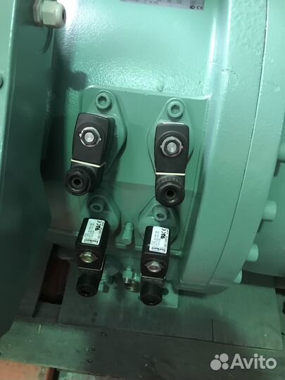 Компрессор винтовой Bitzer CSH8563-125Y-40P