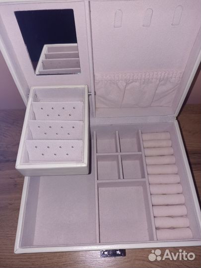 Шкатулка для украшений