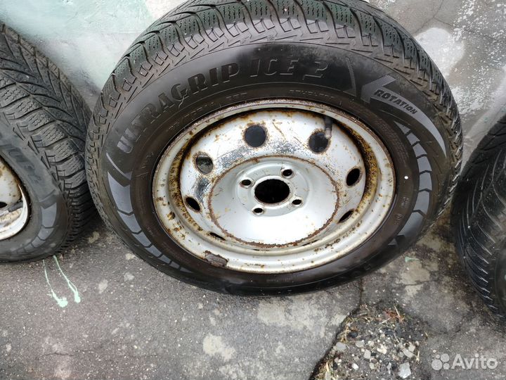 Goodyear UltraGrip Ice 2 185/70 R14 88T