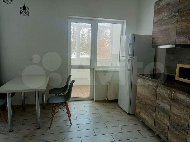 1-к. квартира, 65 м², 1/3 эт.