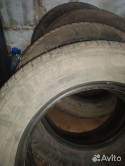 Michelin Agilis 195/65 R15