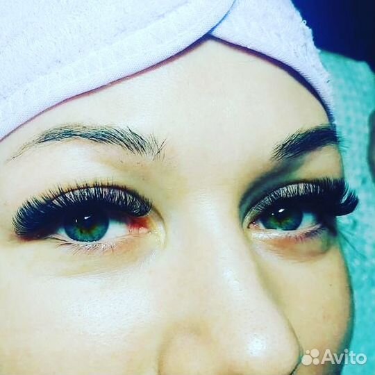 Объёмное наращивание ресниц (Голливуд )