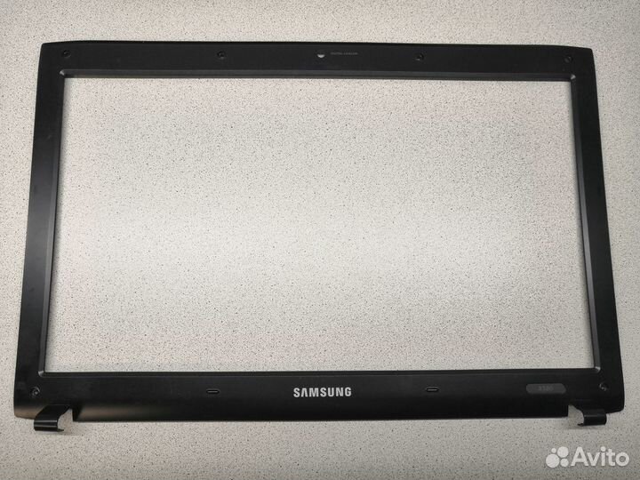 Рамка матрицы для ноутбука samsung R580, NP-R580