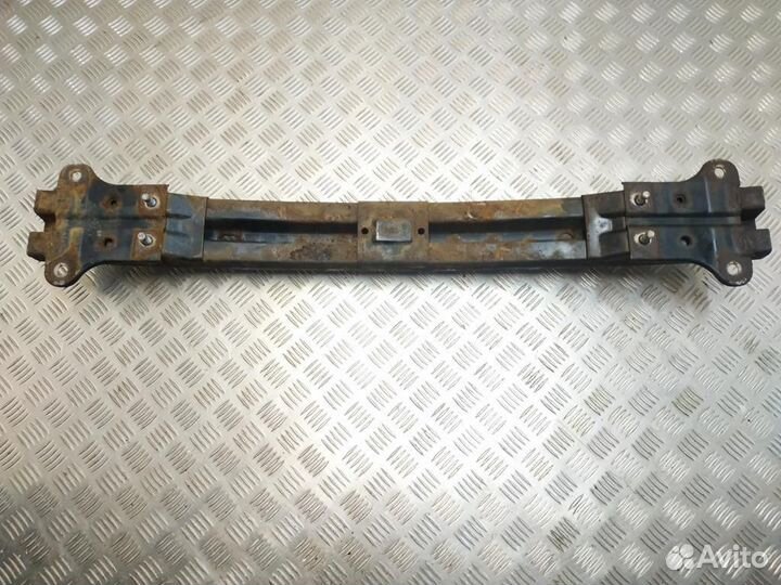 Усилитель переднего бампера Kia Sorento рест. 2007