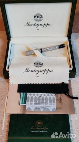 Перьевая ручка Montegrappa Cosmopolitan Batik