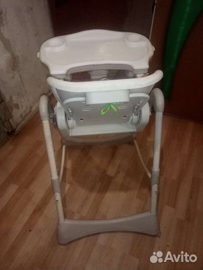 Детский стульчик для кормления