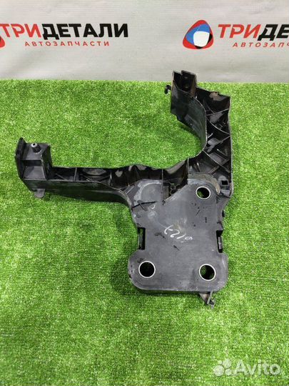 Крепление фары Renault Megane универсал 1.5 дизель