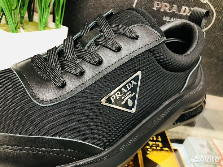 Кроссовки Prada