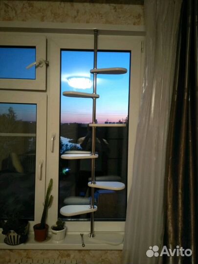 Полка для цветов