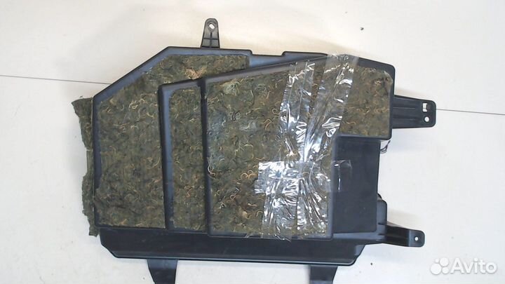 Сабвуфер Suzuki Grand Vitara XL-7, 2005