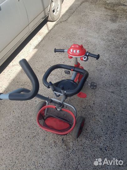 Трех колесный велосипед детский с ручкой