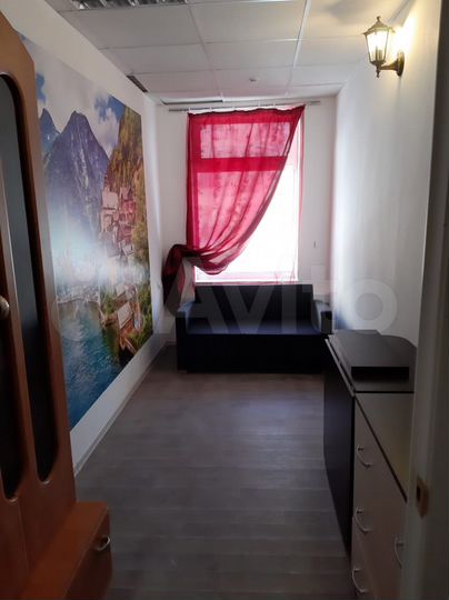 Комната 11 м² в 5-к., 2/5 эт.