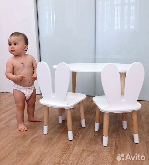 Детский стол и стул