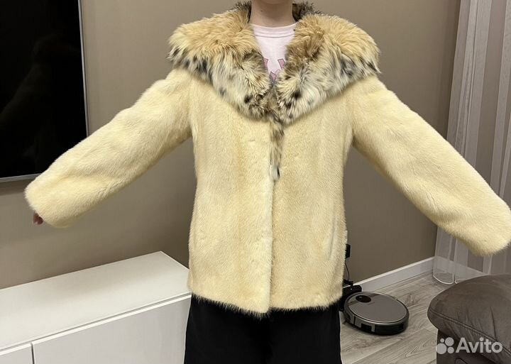 Шуба норковая с капюшоном