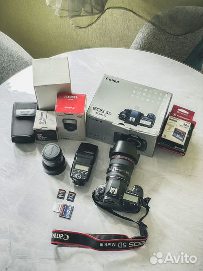 Фотоаппарат Canon 5D mark iii (24-105 L) Комплект