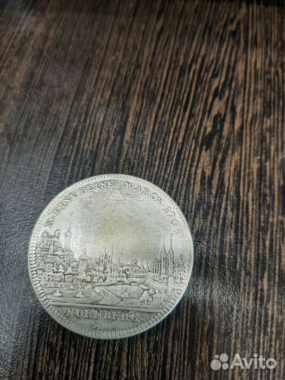 Монета серебро