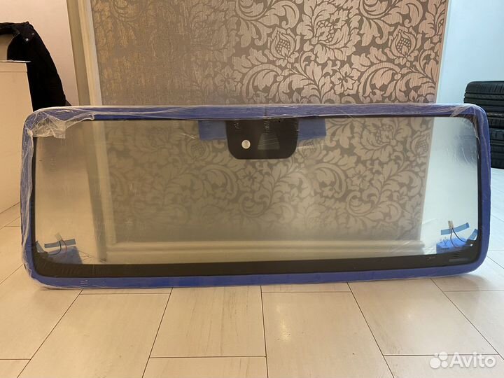 Стекло лобовое W463 (G-Class) mercedes-benz