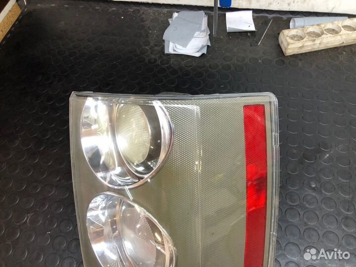 Задний правый фонарь Range Rover Vogue 3