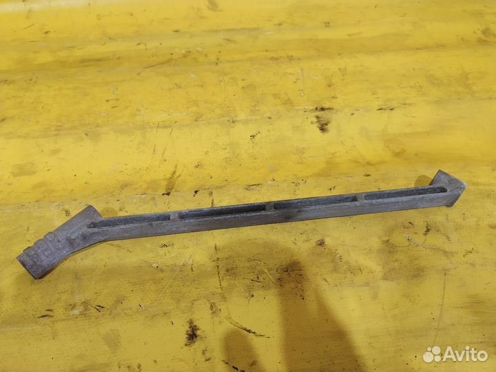 Кронштейн генератора Renault Fluence 2010-2017