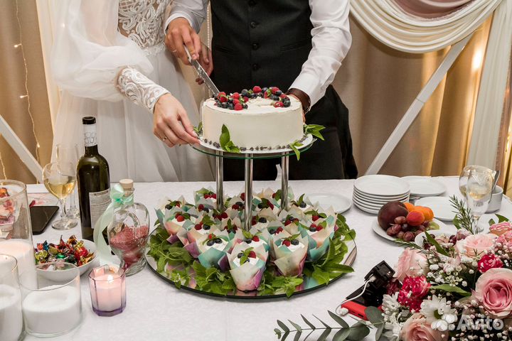 Подставка для свадебного торта