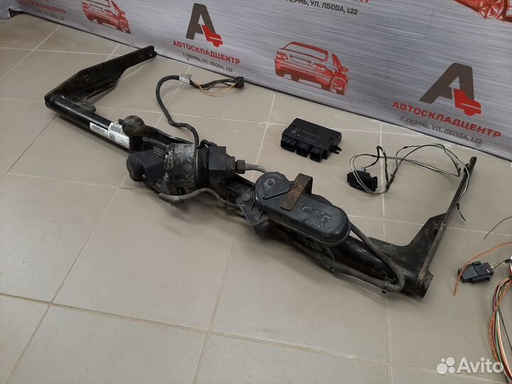 Фаркоп Volkswagen Passat B6 B7 CC Комплект