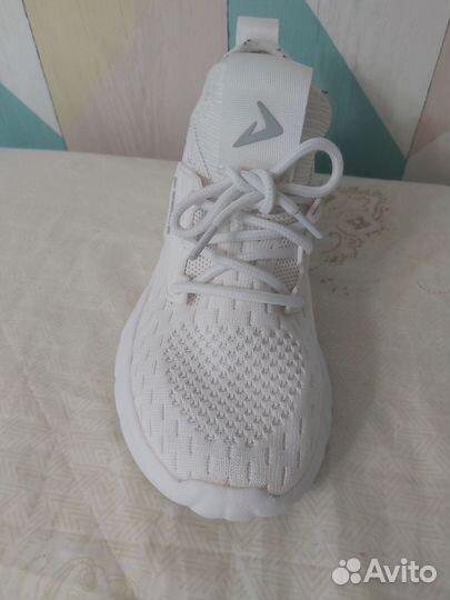 Кроссовки для девочки demix 32 р