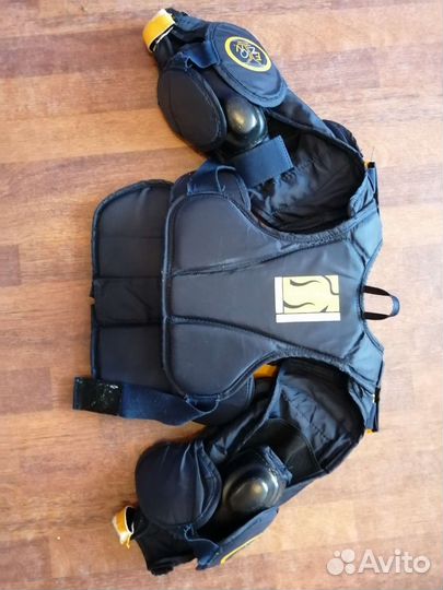 Вратарский нагрудник jr