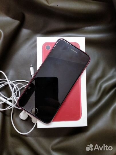 iPhone 8, 64 ГБ