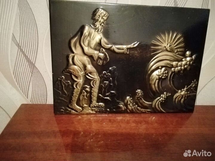 Чеканка медная времён СССР в хорошем состоянии