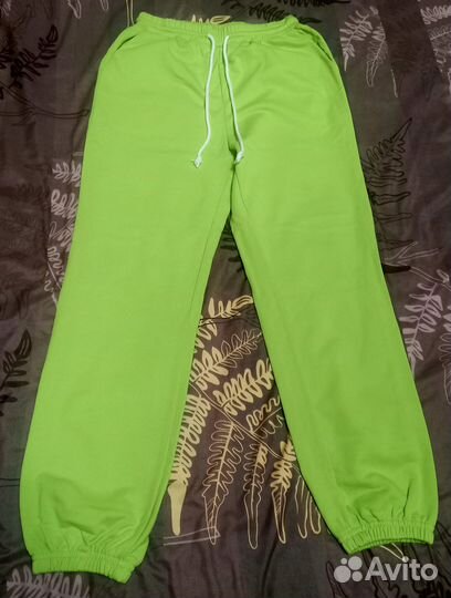 Спортивные штаны