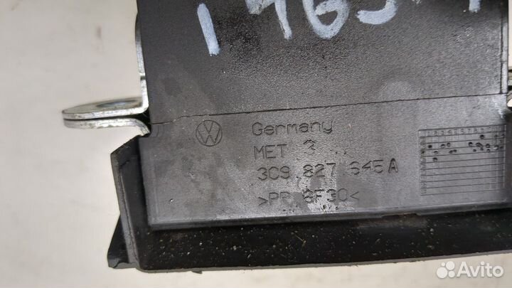 Замок багажника Volkswagen Tiguan, 2008