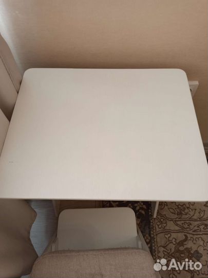 Растущий стол и стул