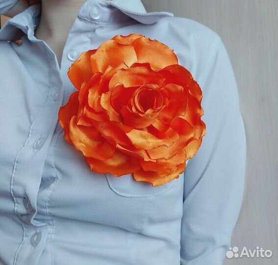 Брошь ручной работы