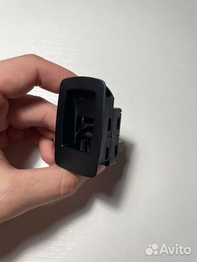 Кнопка эсп задняя левая BMW E60 рест