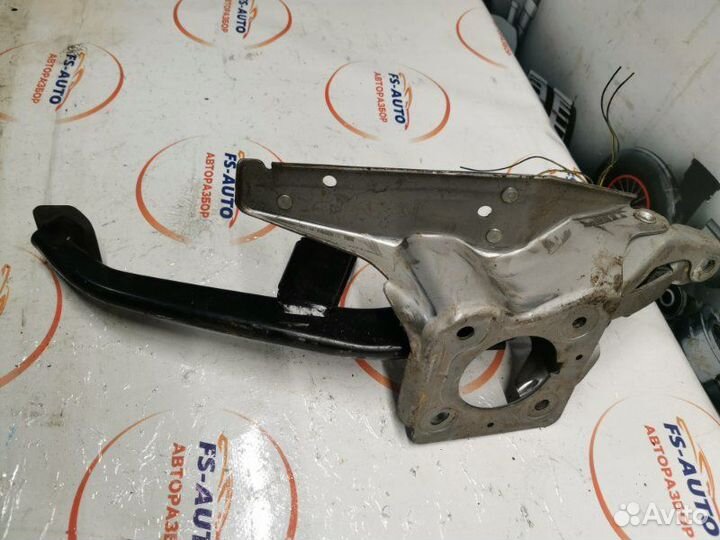 Педаль сцепления Ford Focus 2 универсал 1.6 hwda