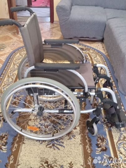 Коляска инвалидная