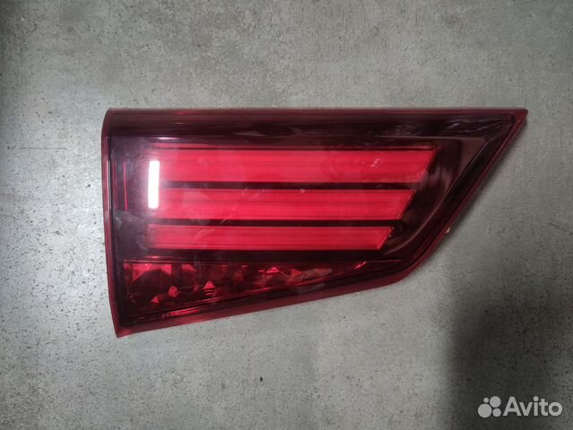 Фонарь в крышку левый Mitsubishi Outlander 3 GF