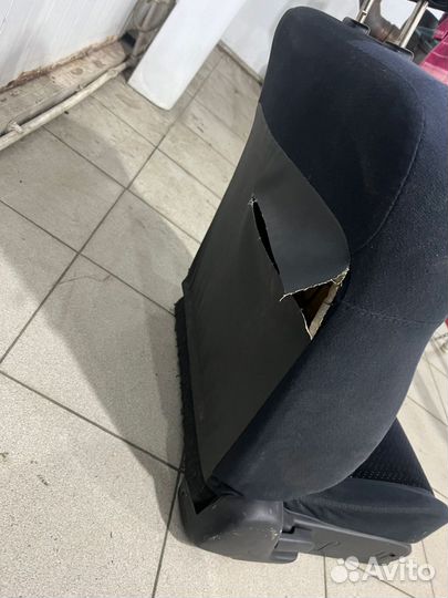 Сиденья мазда 323