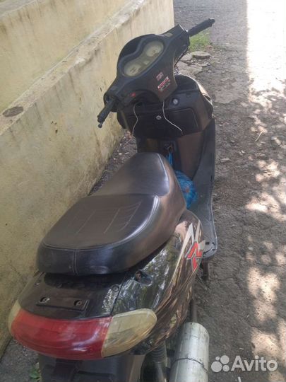 Продаётся скутер. 30000торг