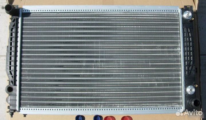 Радиатор Audi A4 S4
