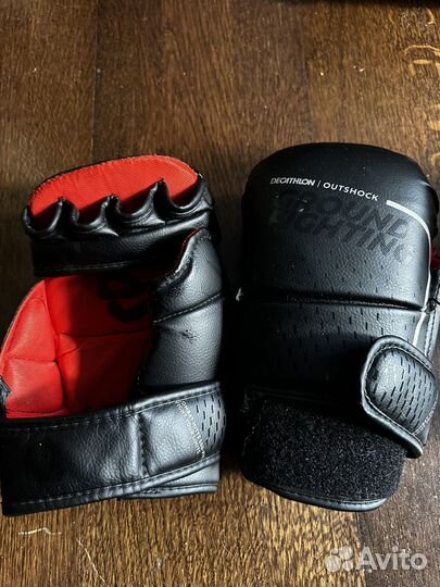 Боксерские перчатки