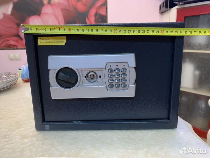 Сейф Standers 15/16 л электронный замок 35x25x25