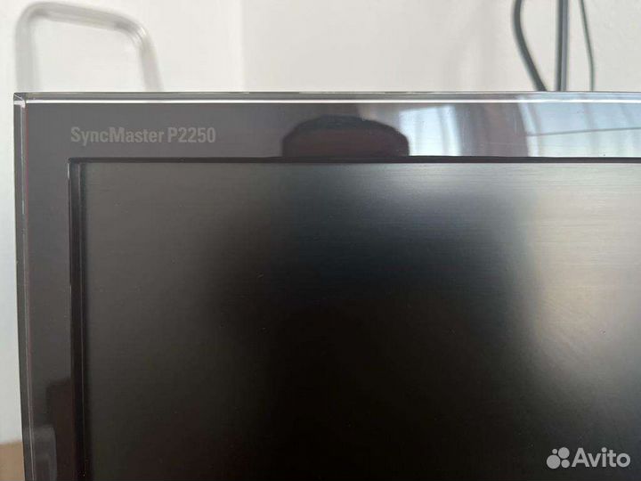 Монитор Samsung SyncMaster P2250